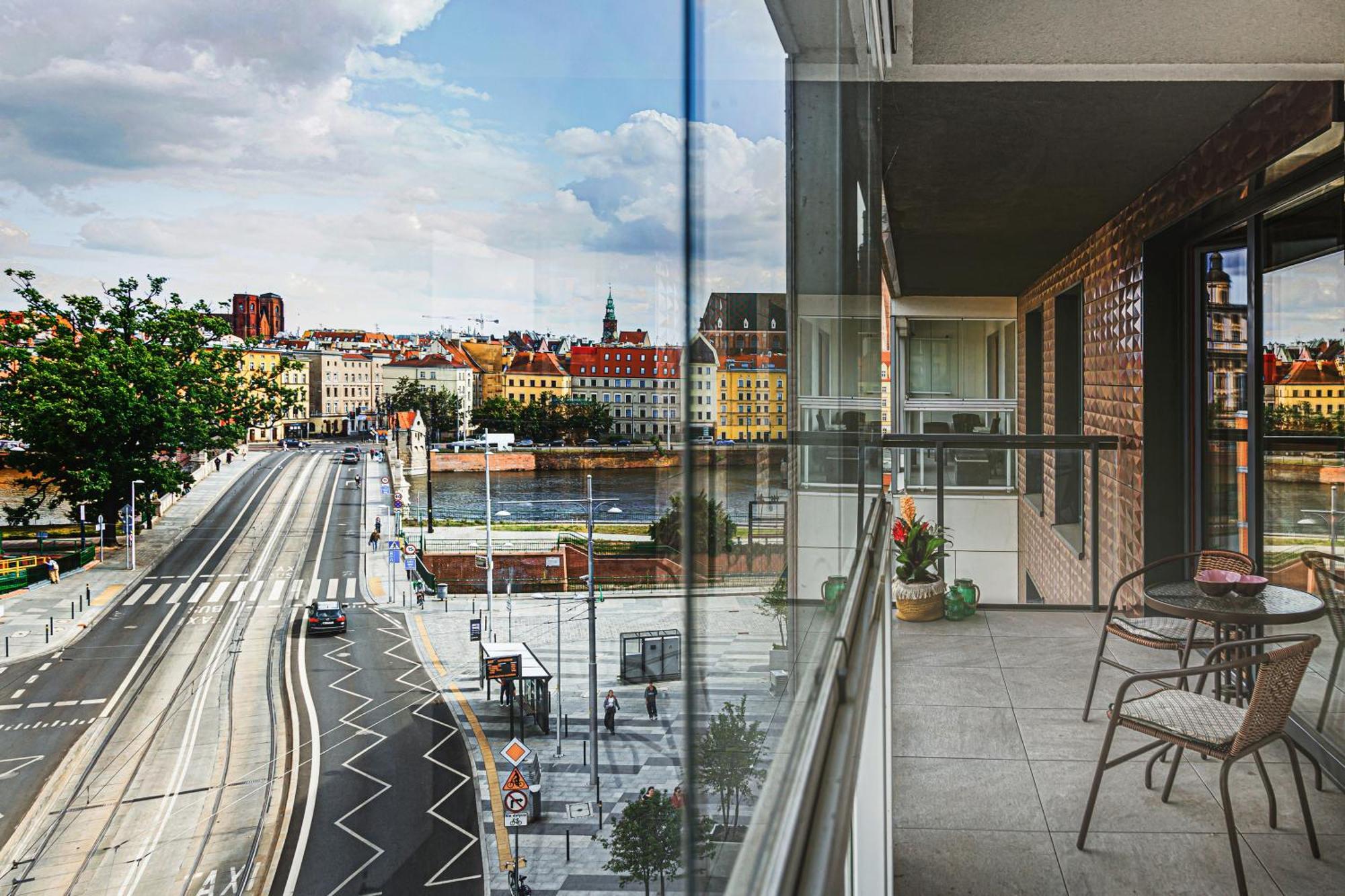 Luksusowy Apartament Z Parkingiem I Klimatyzacja W Samym Centrum Wroclawia מראה חיצוני תמונה